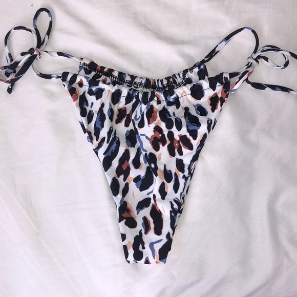 Shein Leopard Bikini Top and Bottom - Picture 2 of 4